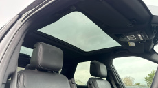 Land Rover Discovery 3.0 D300 R-Dynamic SE 5dr Auto Diesel Station Wagon